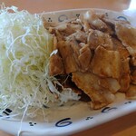 スタミナカレーの店バーグ - スタミナ焼き、肉多め・キャベツ乗せ②