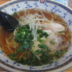 つるつる亭 - 正油ラーメン 720円　(2024.7)