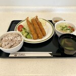 薬膳カフェ+お茶 Zeffee - 料理写真:薬膳ソースの海老フライ定食
