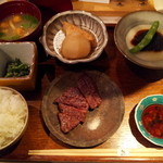 14.03.24【月曜ランチ20食限定】和牛御膳(1000円)