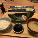 うみからそらへ - 生サンマ（塩焼き）とご飯セット　１０００円＋２００円
