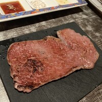 李昇 本館 - 和牛リブ芯ステーキ 2,380