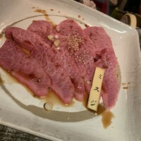 李昇 本館 - 和牛ミスジ 2,380