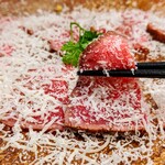 大衆バル サカタビ - 厳選牛のカルパッチョ