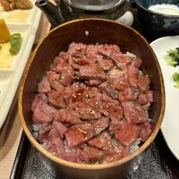 藁焼きと水炊き 葵 - 