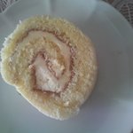 ハタダベーカリー - ロールケーキ