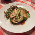 ブラッスリー・グー - 北海道産鮭のポワレ サラダ仕立てタルタルソース(Aランチの前菜)