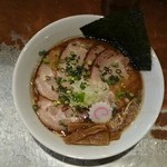 らーめん太陽堂 - 醤油チャーシュー麺