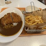 カレーショップ シエール - ビーフカツカレー&フライドポテト！