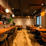 路地裏ピッツァバル ピーラルフ - 内観全体