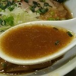 らーめん太陽堂 - 濃厚魚介系醤油Wスープ