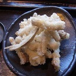 ごぼう天ぷらは別皿で供される