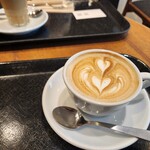 Paul Bassett 新宿 - カフェラテ