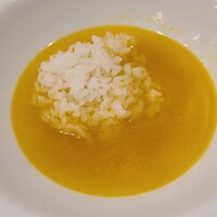 澤田 - ㉔スッポン出汁のスープカレー
                      色んな日本料理屋さんで〆のカレーを頂きましたが和食らしさが一番あって尚且つ断トツに美味しいカレーでした
                      これでカレー店を作ったら大行列が出来そう！ヤバいぜ！