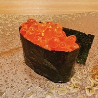 神楽坂 鮨 弥栄 別邸 - イクラ