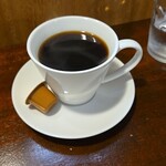 キッチン ブルー グローブ - ホットコーヒーのアップ