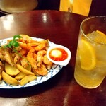 HUB+82 - ロアナプラエスニックフライ盛り