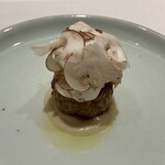 CHIUnE - チョリソー、茄子のピュレソースとオリーブオイル