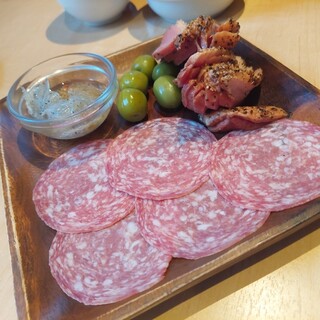 口コミ一覧 : クラフトビール×チーズ＆肉バル Rotie - 門前仲町