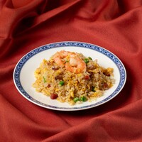 かに肉とレタス入り炒飯