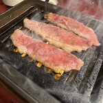 牛肉商 牛旬 三郎 - 
