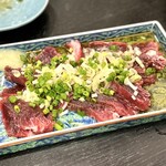 仲宿酒蔵 - ■まぐろのど肉レバー刺し風 ￥600