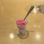 カジュアルフレンチ リアン - 赤紫蘇の氷菓子