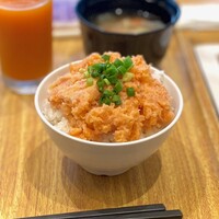 北海道スカイテラス MINORI - 鮭トロ盛り放題ごはん