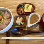 酒場 こだまり - 博多明太胡麻かんぱち定食＝1320円