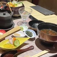 WASHOKU SUSHI いぶき 銀座店 - カクテル、お漬物、薬味、赤出汁