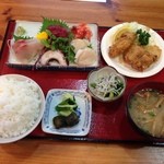 海鮮・話食処 しん - 刺身四点盛+海鮮フライ　￥１０５０はＣＰは好いですね