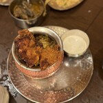 アロマズ オブ インディア - フライドチキンビリヤニ