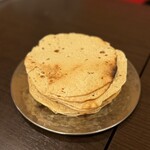 アロマズ オブ インディア - パパド