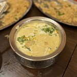 アロマズ オブ インディア - チキンコルマ