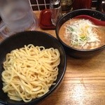 花田 - 辛味噌つけめん890円写真と違う