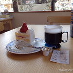 ルクープル - 2014.3.27(木)15時30分 初イートイン 苺ショートと400円とダージリンアイスティー100円(^.^)