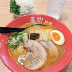 えび豚骨拉麺 春樹 - 麺