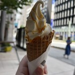 トシ・ヨロイヅカ 東京 - 