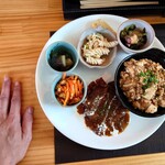 GOHAN-YA あたしんち - 大盛り麻婆豆腐定食 1,500円(税込)。