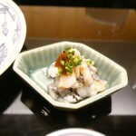 澤田 - 太刀魚皮の湯引きの梅肉和え