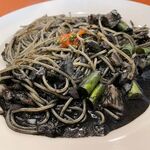 エルバッチャ - イカスミパスタ