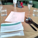 Osteria IL VIAGGIO - テーブルセッティング