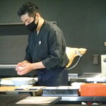 鉄板焼 Baknos - 「美浜寿し」の大将