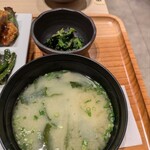百菜 - お味噌汁と小鉢