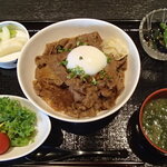 鉄板焼 Baknos - 黒毛和牛たっぷり牛丼ランチ