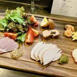 ワインバルヴェレゾン - 燻製盛り合わせ