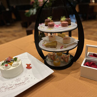 MIRAIE Dining - 