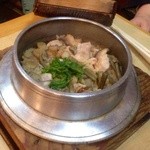 大貫 - 鶏と牛蒡の釜飯