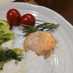 キッチン ブルー グローブ - ガランティーヌのお尻にも海老のすり身