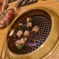 ホルモン焼肉 富や 栄店 - 